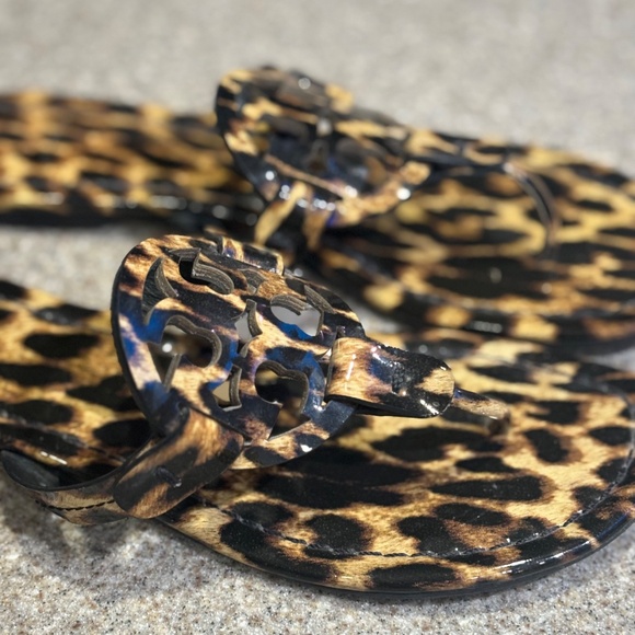 New Leopard Print Tory Burch Miller Sandals - Picture 3 of 6